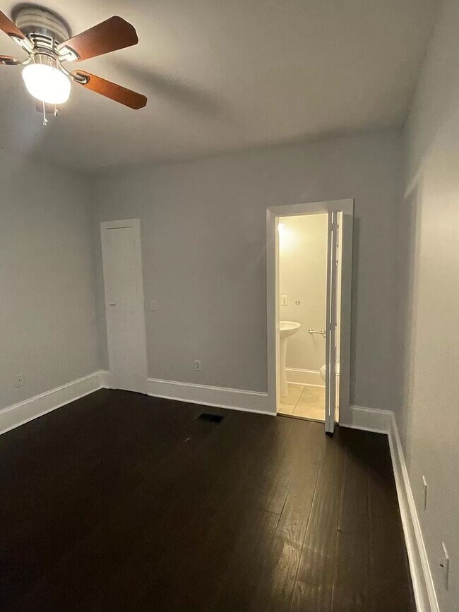 Photo - 643 E Henry St Unit 643 E Henry St -  B