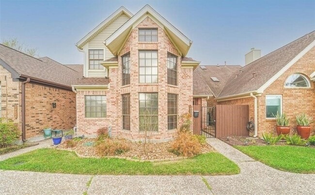Photo - 18226 Vinland Dr
