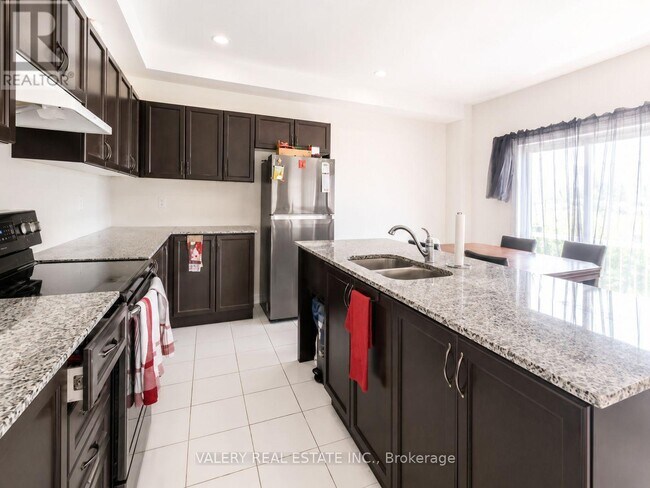 Photo - 407 Linden Dr