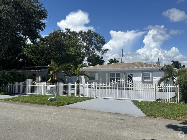 Building Photo - 6231 Mayo St Rental