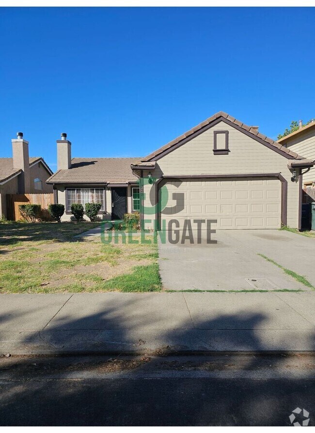 Building Photo - 4 BEDROOM 2 BATH IN MODESTO AVAILABLE NOW!! Rental