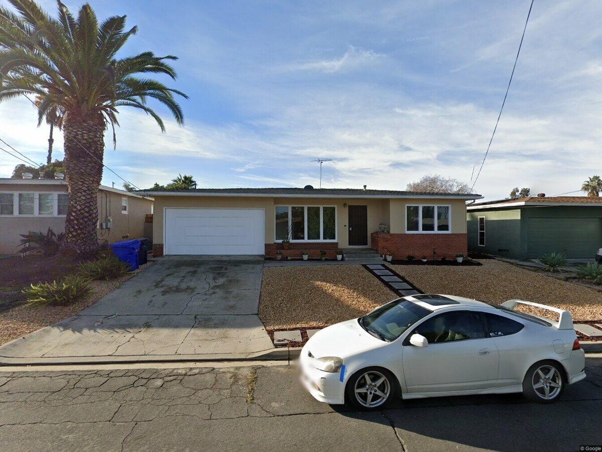 Photo - 6443 Cleo St