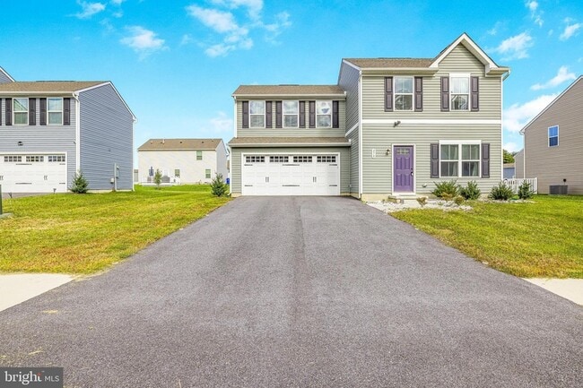 Building Photo - 370 Sedimentary Rock Rd