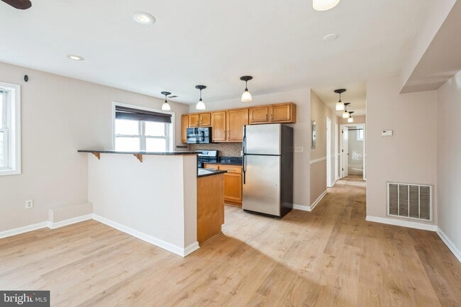 Photo - 5037 Call Pl SE Unidad 202