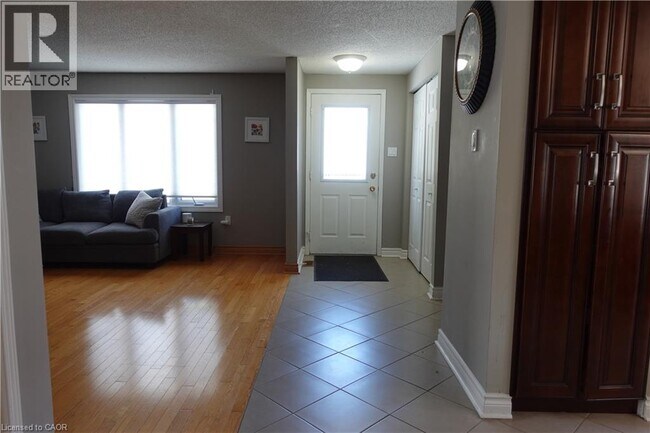 Photo - 21 Maitland Dr