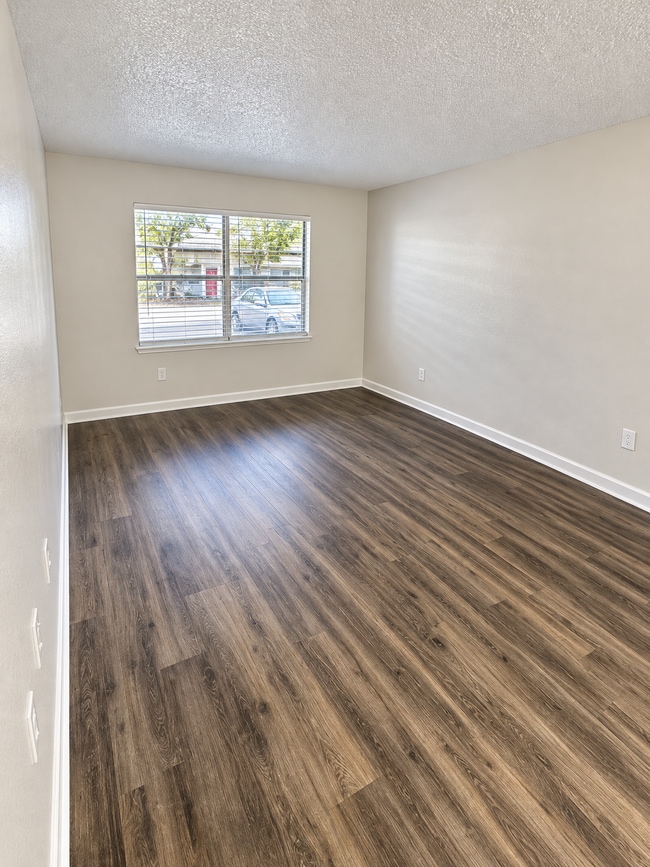 Photo - 8578 Channelview Cir