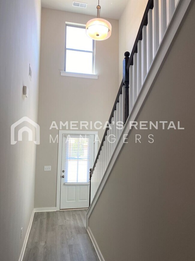 Photo - 7953 St.James Dr
