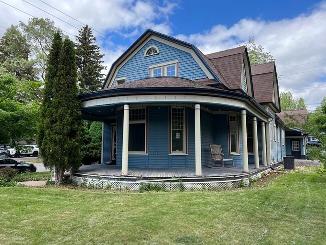 501 E Indiana Ave