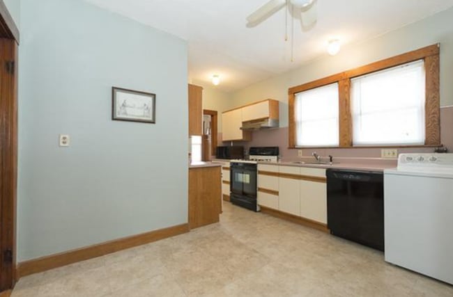 Photo - 57 Quincy St Unit 1