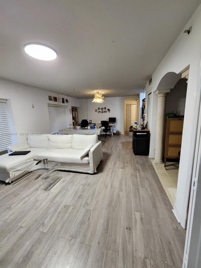 Photo - 322 Madeira Ave Unit 104