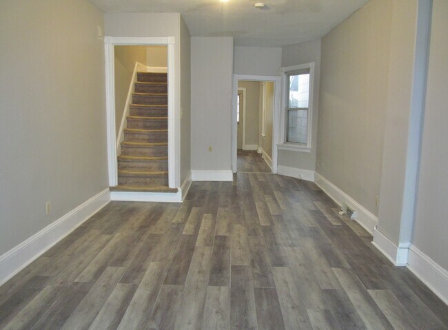 Photo - 49 Mercer St