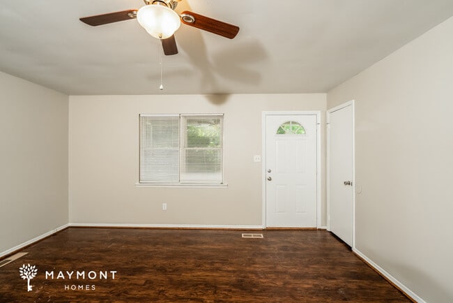 Photo - 575 Westland Ln