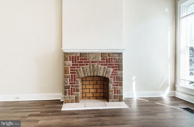 Photo - 2646 Edmondson Ave