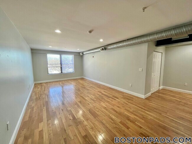 Photo - 26 Portland St Unit 233