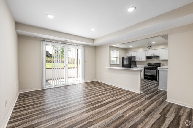 1BR, 1BA - 1,115SF - Dining Room
