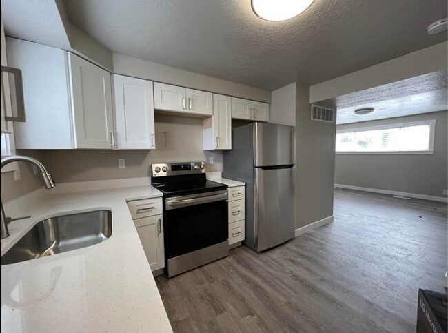 Photo - 270 N Center St Unit 270 N Center St #1