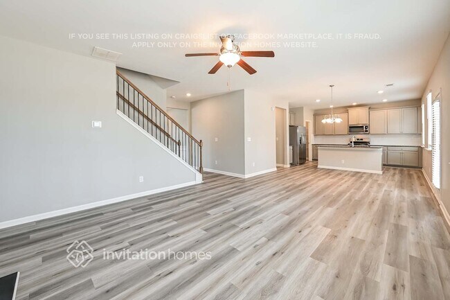 Photo - 4294 Woodsley Pl