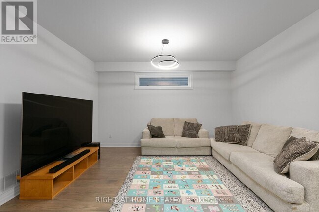 Photo - 917 Littlerock St