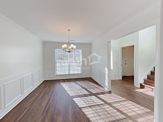 Photo - 2675 Sedgeview Way NE