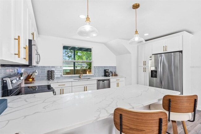 Photo - 2201 50th Ave N