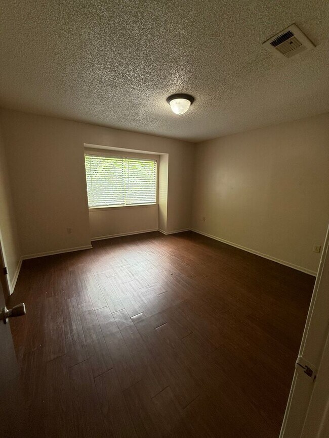 Photo - 8845 GSRI Ave Unit 8845-C