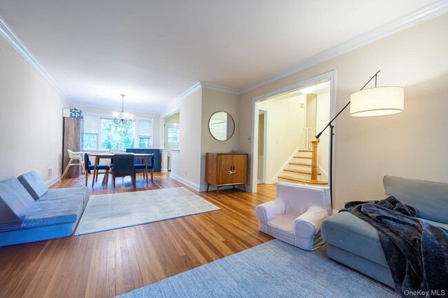 Photo - 11 Latonia Rd