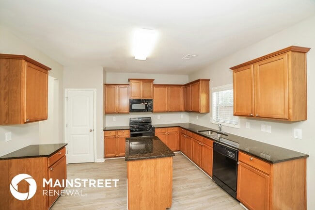 Photo - 7388 Toccoa Cir