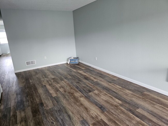 Photo - New year round rental mid town Coastal Hwy Unit 101S