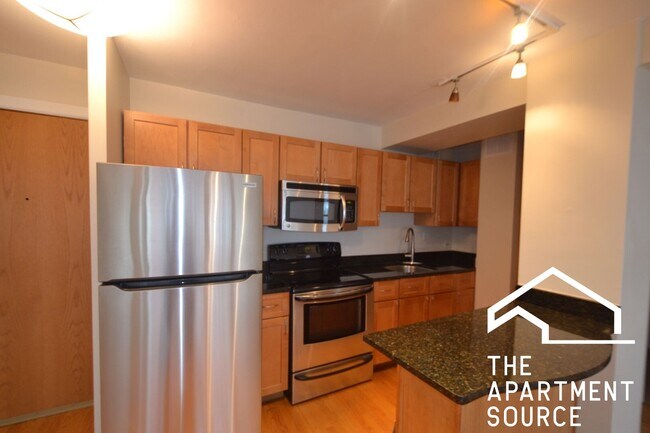 Building Photo - 4180 N Marine Dr Unit 1609 Rental