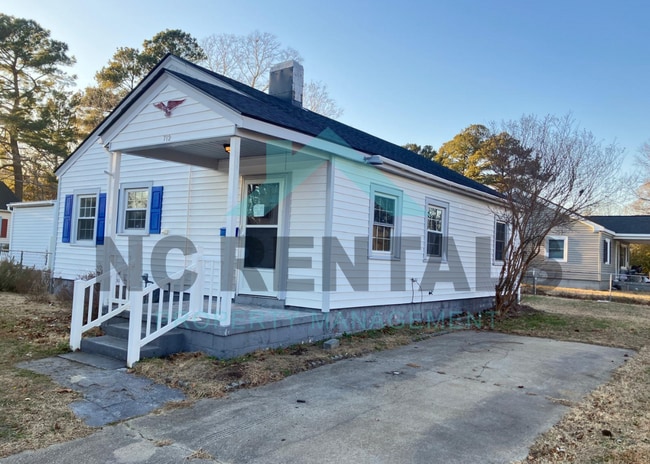 Building Photo - 712 Edgecombe Ave