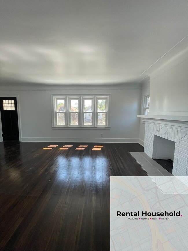 Building Photo - 2696 Pasadena St Unit Upper