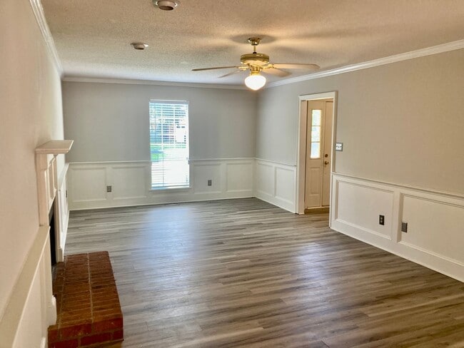 Photo - 4195 Litchfield Ln