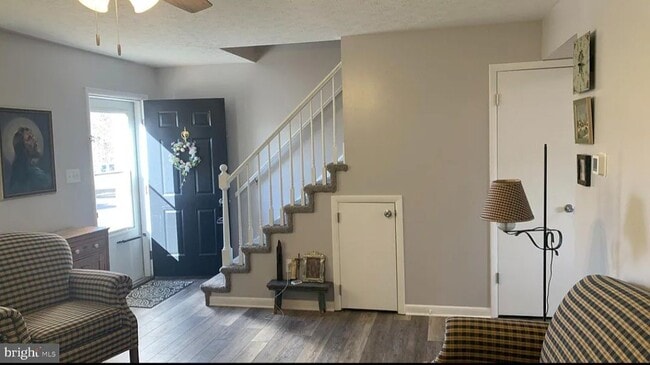 Photo - 1126 Wadewood Ct