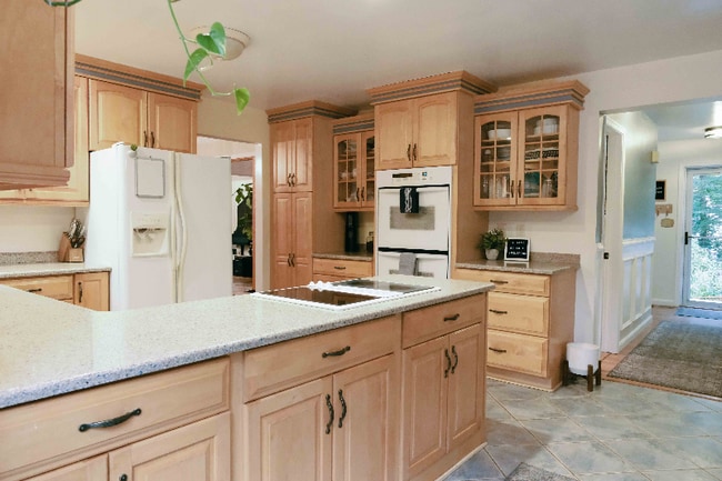 Photo - 26 Old Sturbridge Rd