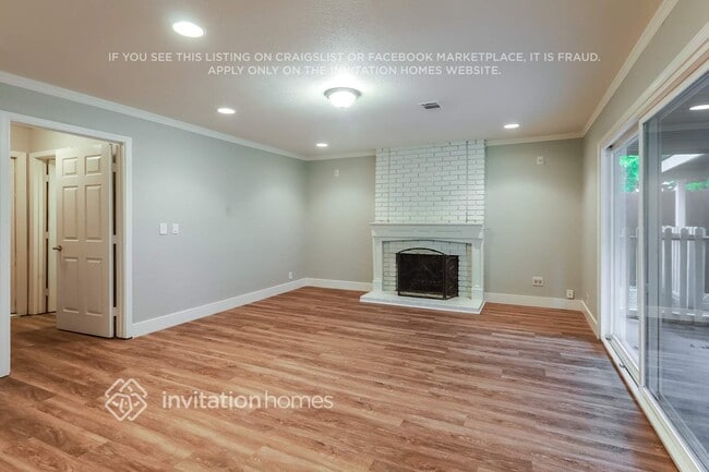 Photo - 160 Lakehurst Dr