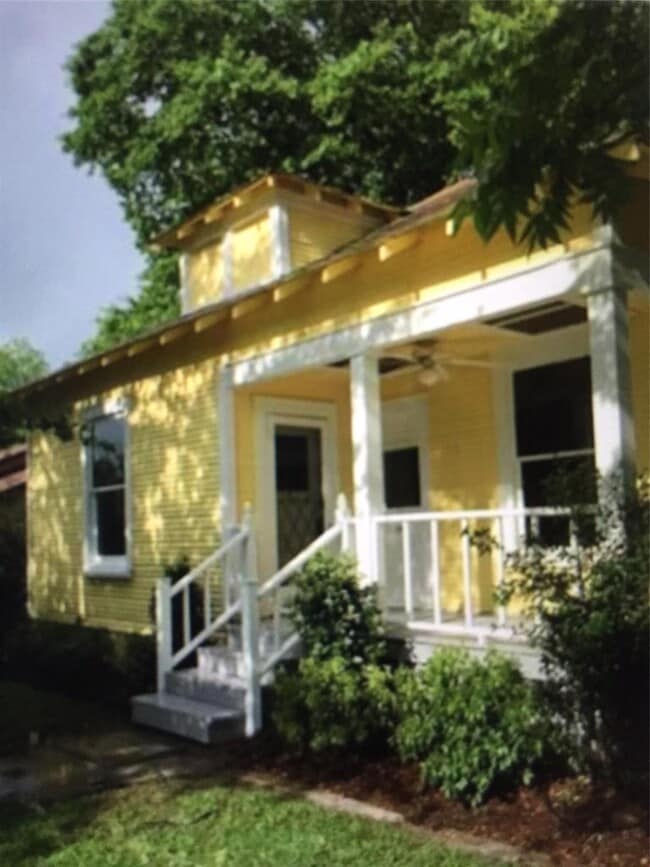 Photo - 416 N Line St House