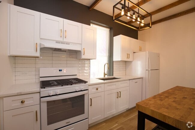 Building Photo - 908 N California Ave Unit G01C Rental