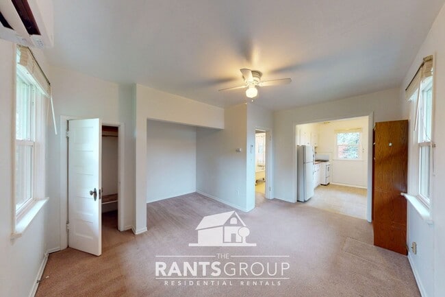 Building Photo - 180 Unit Apt A