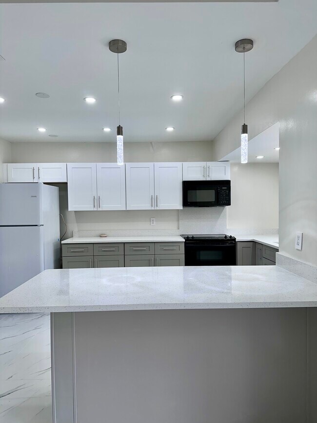 Photo - 2110 NW 109th Ave