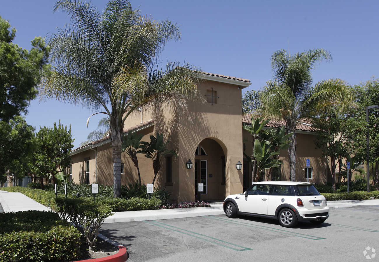 Photo - Montecito Vista Apartments