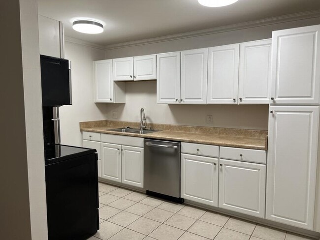 Photo - 2601 Hillsboro Pike Unit J2