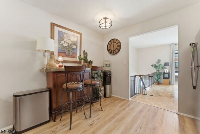 Photo - 774 Sassafras Ct