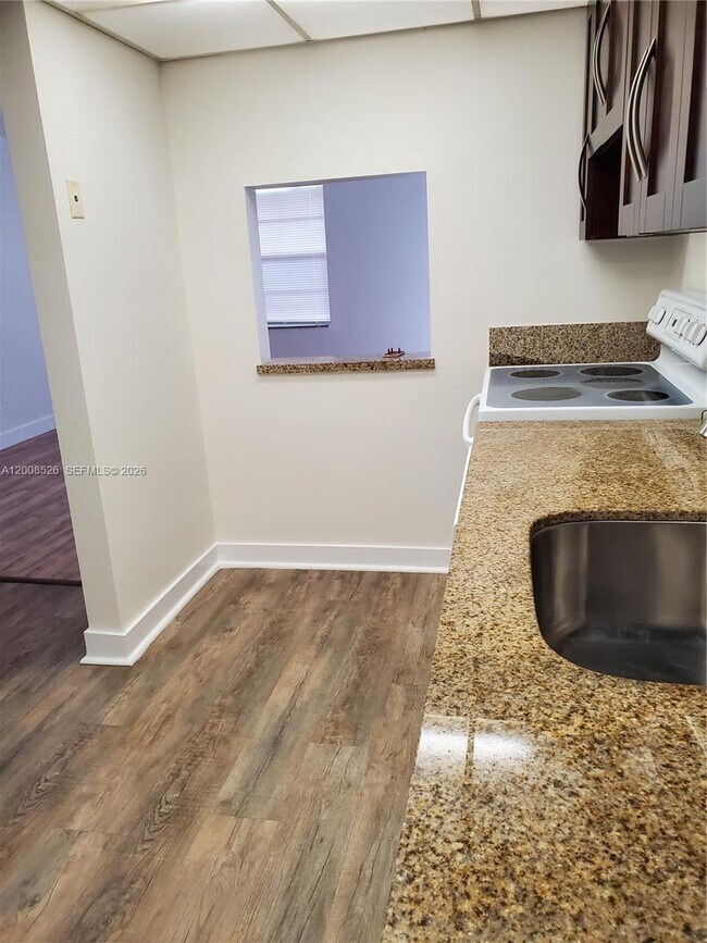 Photo - 1230 NE 139th St Unit 409