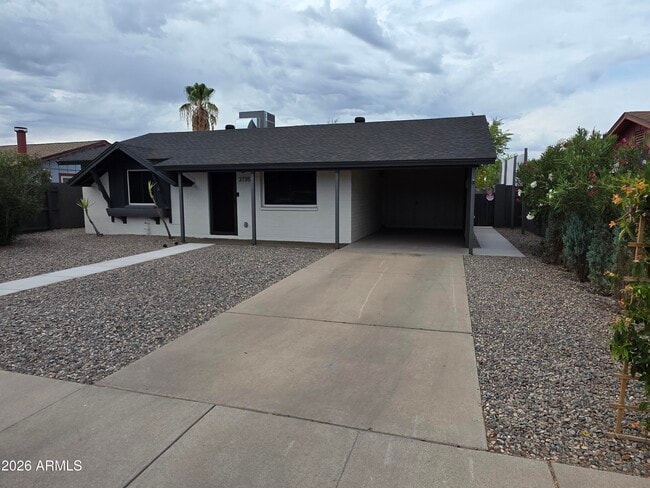 Photo - 3735 E Claire Dr
