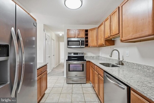 Building Photo - 6230 Edsall Rd Unit 403