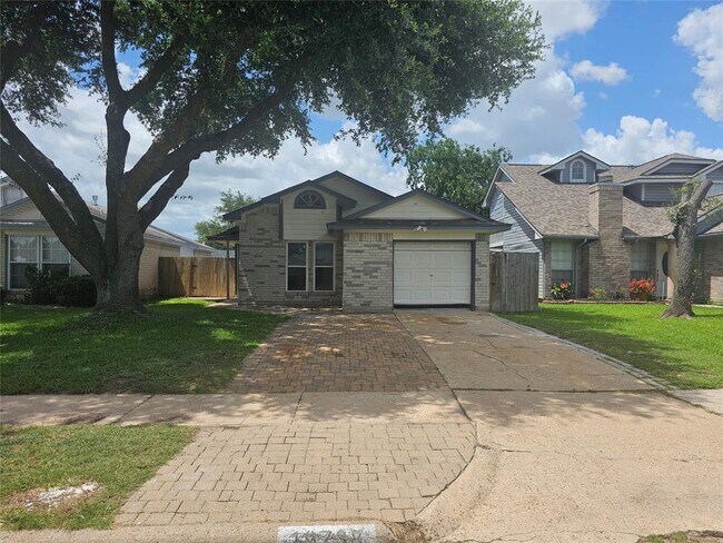 Photo - 19738 Swan Valley Dr House