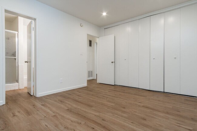 4653 Fulton Ave Unidad 2