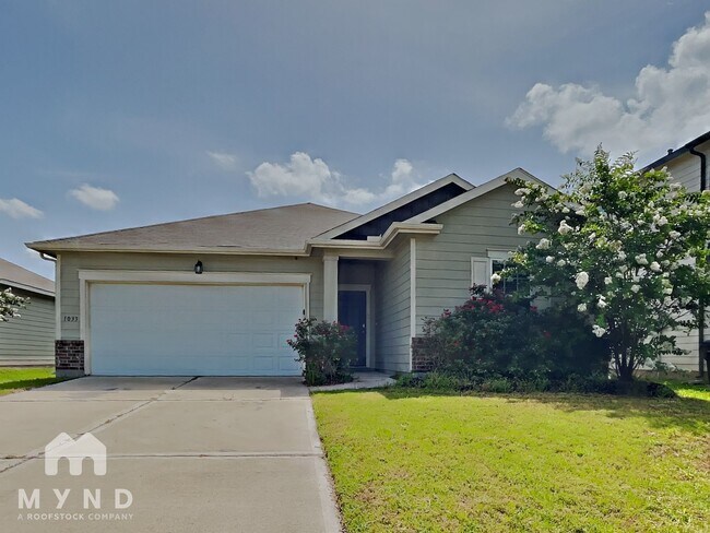 Photo - 1033 Water Oak Ln House