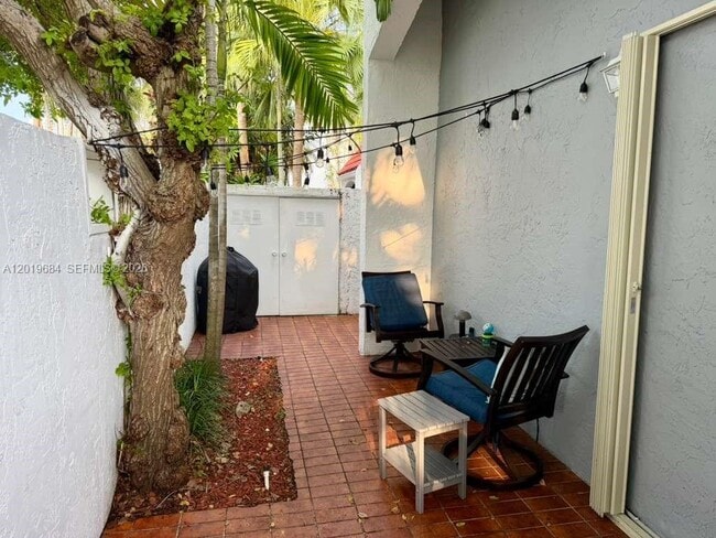 Photo - 20937 Bay Ct