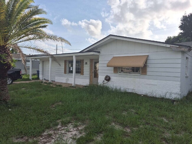 Building Photo - 2-Bed Home in Holiday, FL"